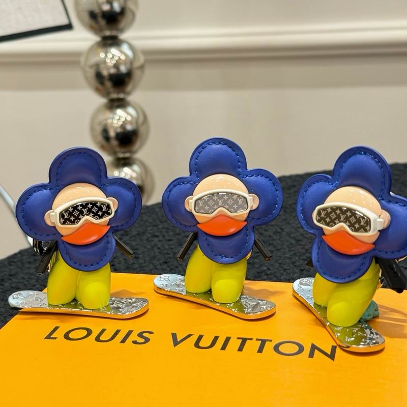 LV keyring 06